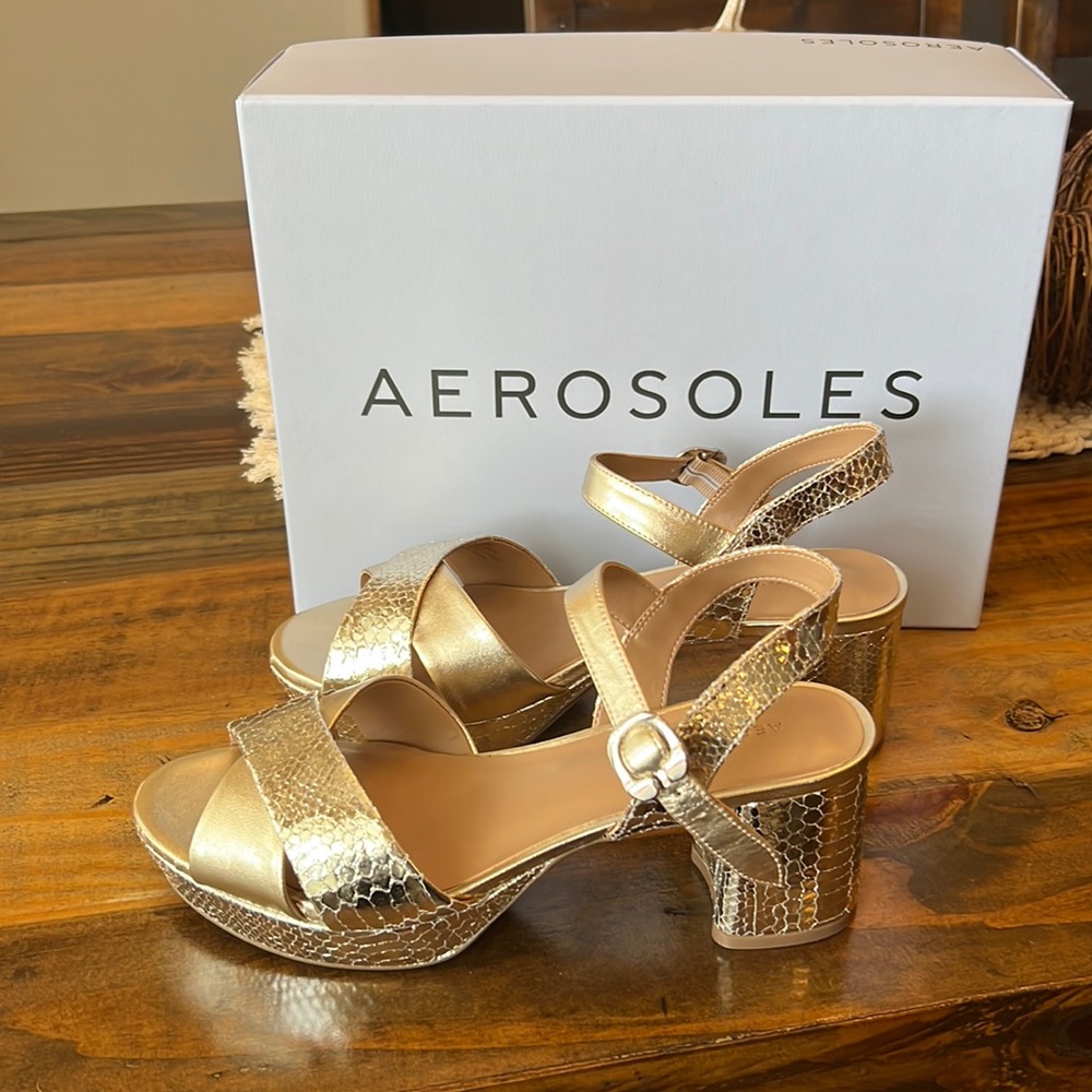 Aerosoles Cosmos Platform Leather Heel